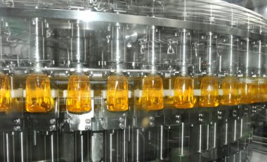 热灌装吹灌旋一体机